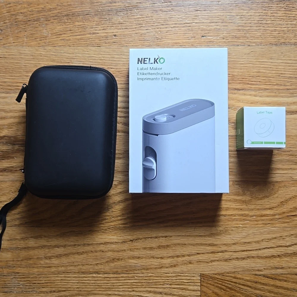 Nelko P21 Bluetooth Thermal Label Maker/Printer w/ case, labels